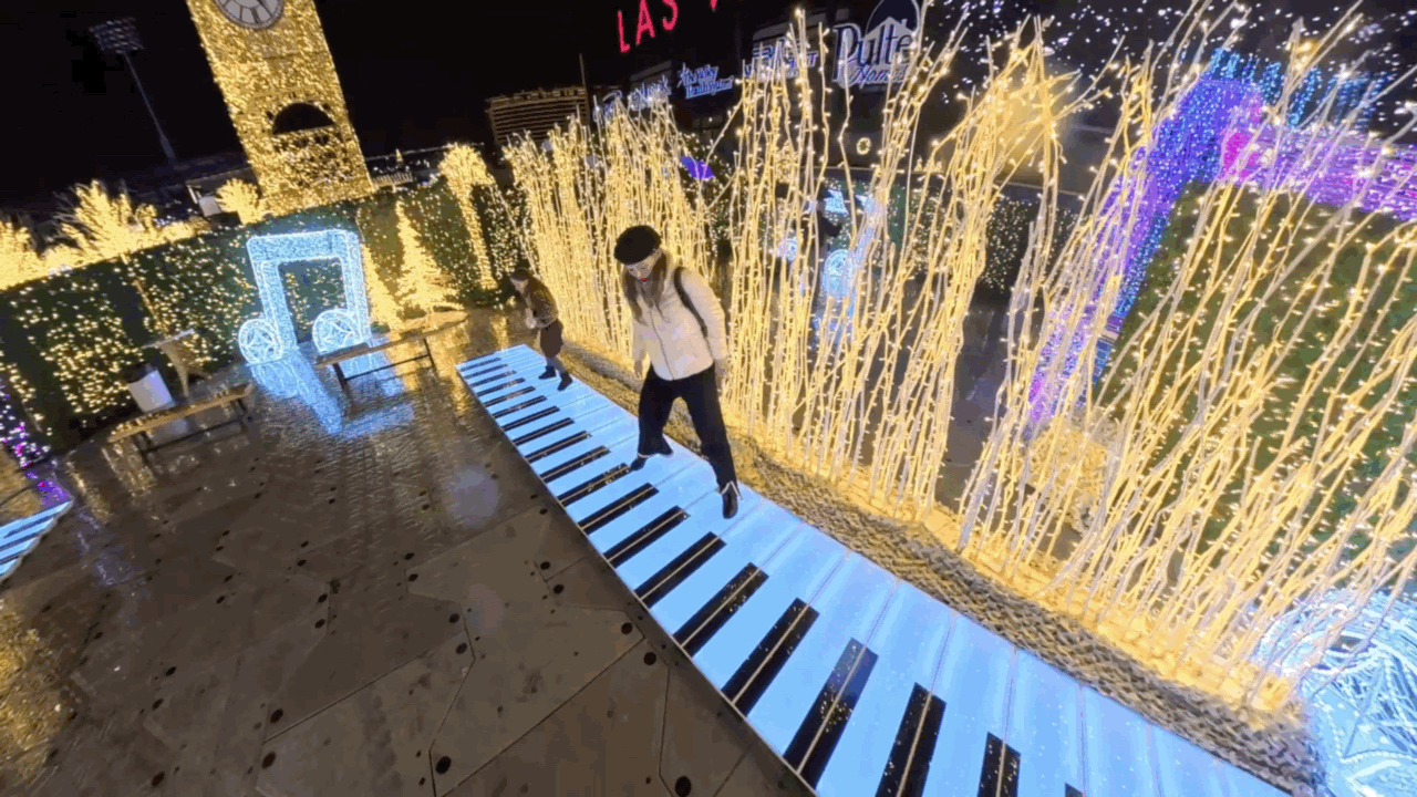 Livia and Christianne are making music opening night of Enchant Las Vegas 2025.  Image by Dan Sattel.