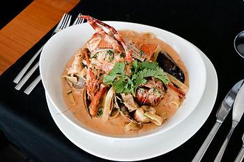 Lobster and Mussels Linguine